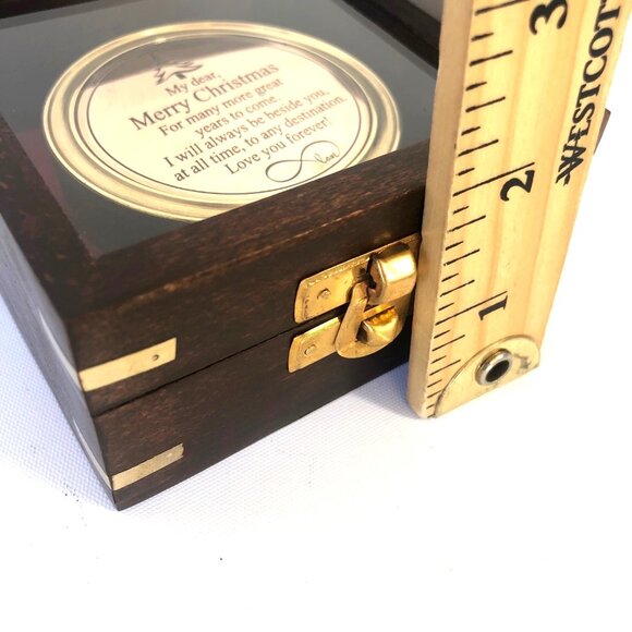 Christmas Sundial and Compass with Engraved Christmas Quote - Picture 9 of 12